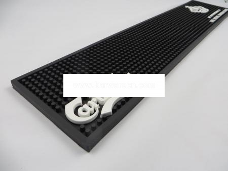 benutzerdefinierte schwarze PVC-Bar-Service-Matte mit Logo 3d 