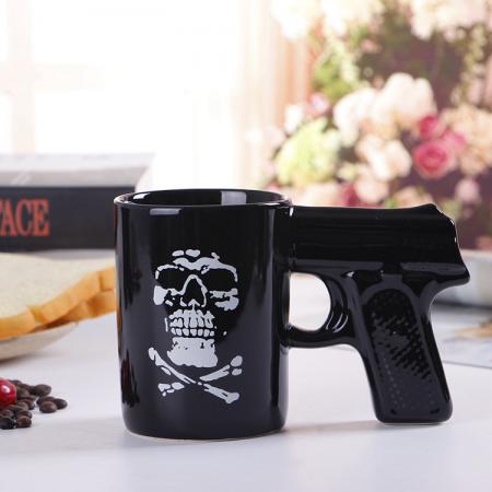 2019 neue pistolengriff kaffeetassen becher lustige pistole becher milch tee tasse kreative büro keramik kaffeetasse drink 